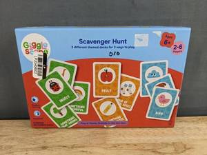Giggle Scope Scavenger Hunt Game - Brand New A