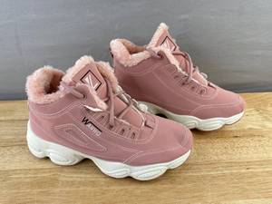 WANWO Womens Pink Faux Fur Shoe Boots, Size 8.5 - Brand New