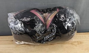 6 Bras, Womens Size Medium, Multicolor - Brand New