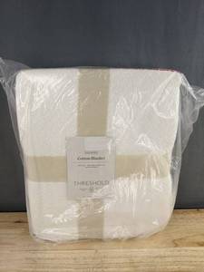Threshold Cotton Blanket FullQueen White - Brand New A