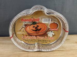 18 handi-foil Pumpkin Pan & Lids - Brand New