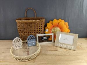 Home Decor Wicker Basket, 2 Hanging Sunflowers, Round Tray, Photo Frame & 3 Wooden Signs - Brand New