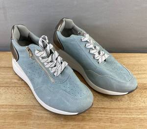 Womens Sneakers Size 8, Light Blue & Silver - Brand New