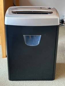 ULB - Fellowes OM2C & Office Paper Shredder - 12-Sheet Capacity