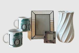ULB - 10-Inch Frame with Mirrored Border & London City Mugs, Paw-Print Frame, Candlesticks & Vase