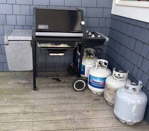 BY - Weber Genesys Silver B 3-Burner Grill with Four Propane Tanks