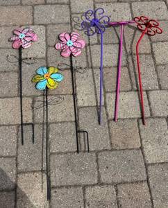 G - Six Bright and Beautiful Metal Flower Garden Stakes