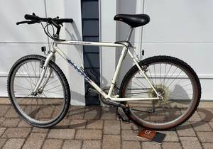 G - Bianchi Osprey Bicycle