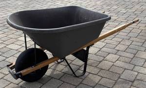 G - True Temper Wheelbarrow with Wooden Handles