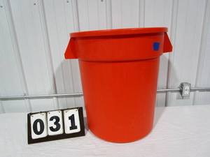 Carlise 20 Gallon Trash Can