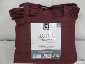 2 Pack of new faux fur decorative p...