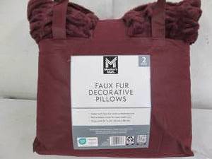 2 Pack of new faux fur decorative p...