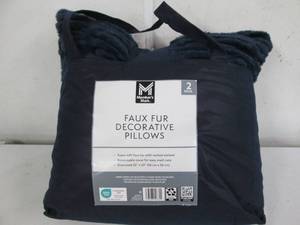 2 Pack of new faux fur decorative p...