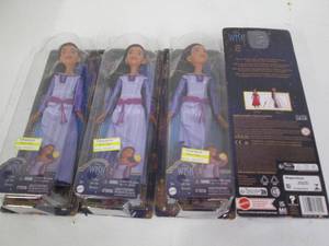 4 Wish Asha De La Rosas dolls...