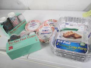 5 2 Packs of foil cake pans, paper ...