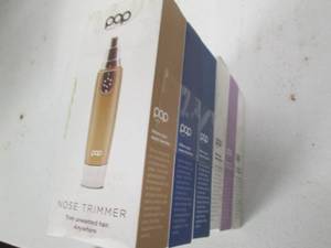 6 Pop Sonic nose trimmers...