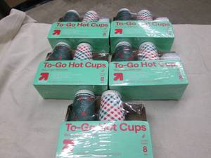 5 Hot cold cups with lids...