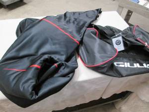 Giulia car cover with carry bag...
