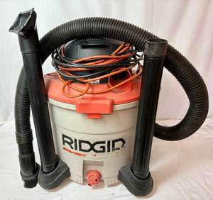 Ridgid WetDry Vacuum 5 HP 12 Gallon with Attachments
