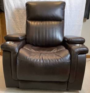 Ashley Furniture Team Time Power Recliner with Power Adjustable Headrest LOT 2