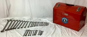 Craftsman Combination Wrench Set SAE & Metric with Metal Craftsman Tool Box