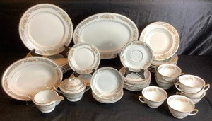 Governor Mansion Pattern Monmouth by Vogue China Set