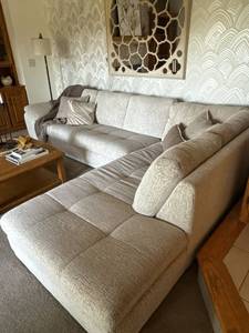 Cream Gray L-Shaped Sectional Sofa Chaise 118 x 88 Good Condition