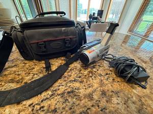Sony Digital8 Handycam Camcorder w Case Power Adapter Accessories