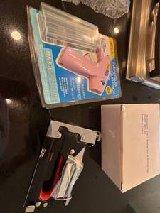 Ad Tech Mini Glue Gun Pack & 3-in-1 Staple Gun w Staples Lot