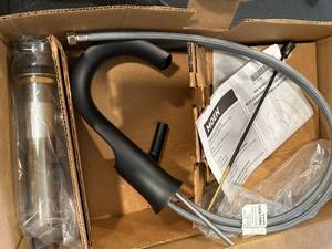 Moen Doux S6910BL Matte Black 1-Handle Bathroom Faucet Open Box