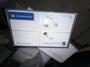 Glacier Bay Aragon Tub and Shower Set Chrome 1002 910 927 Open Box
