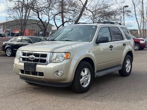 2010 FORD ESCAPE XLT 1 Owner (NO RESERVE)