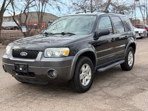 2006 FORD ESCAPE XLT 4x4  No Accidents Reported (NO RESERVE)