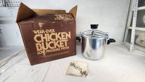 Wear-Ever Chicken Bucket Low Pressure Fryer with Manual and Box