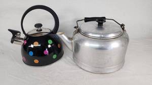 Cuisine Select Polka Dot Tea Kettle and Comet Aluminum Kettle
