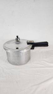 Presto Model 012 004 Pressure Cooker