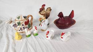 Lot of Chicken and Rooster Themed Decorative Items