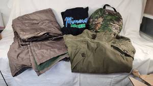 Gildan Heavy Blend Hoodie, Sleeping Bag, Military Coat and Camouflage Bag