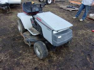 Craftsman 12.5HP Riding Mower (Runs)
