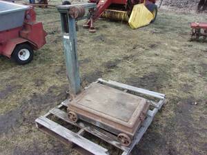 NB Gaston & Son Larger Platform Scale