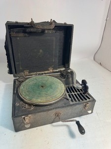 WORKING Silvertone Vintage Portable Phonograph - 1930s-1940s