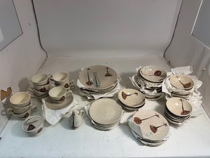 Redwing Lute Song Brown Speckled 63 Piece Set