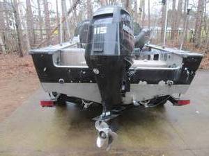 2001 Lund Boat on a Karavan Trailer, Ready To Hit The Water!