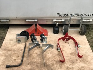 Roof scaffold Brackets - Chalk Blocks - Ladder Hooks with Wheels - 1500 lb Winch - Swivel Casters  - Oil Can and More