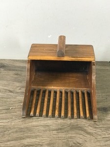 Vintage Wooden Blueberry Picker