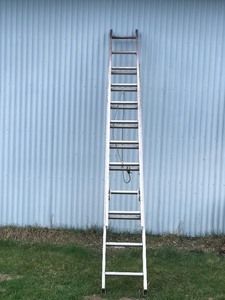 Aluminum Extension Ladder