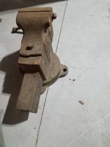 4.5 Vise