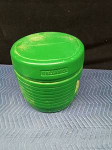 Portable toilet