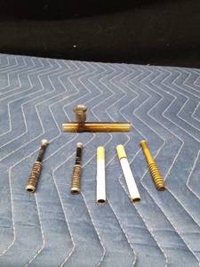 Glass pipe and 5 one hitters