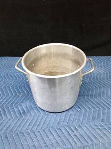 Large aluminum kettle